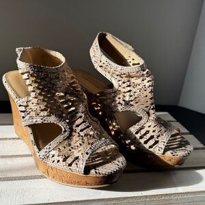 Wedges Size 9M Sandals Maurices